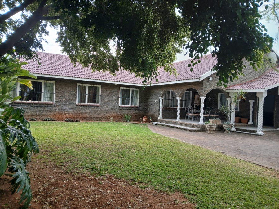 3 Bedroom Property for Sale in Geelhoutpark North West